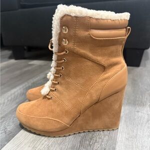 Shoe Dazzle Tan Wedge Boots